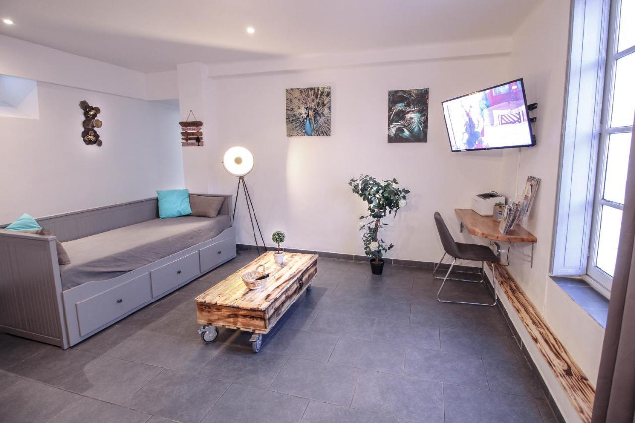 Appartement Calme Et Spacieux, Cite Et Ville A Pied, Wifi, 2 Chambres, 3 Lits Каркасон Екстериор снимка