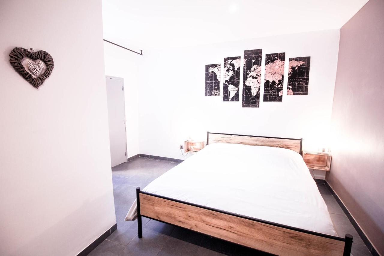 Appartement Calme Et Spacieux, Cite Et Ville A Pied, Wifi, 2 Chambres, 3 Lits Каркасон Екстериор снимка